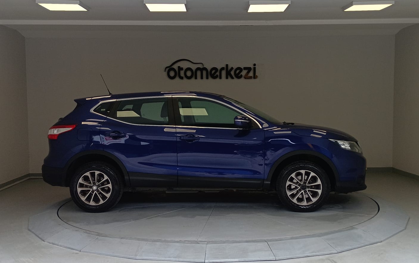 NISSAN QASHQAI 17